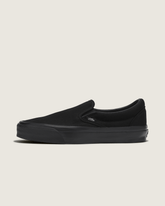 Women|Men Vans Premium Slip-On Shoe in Blackout