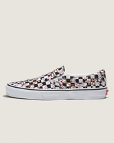 Women Vans Customs Classic Slip-On Checkerboard Shoe in Cherry Blossom Pink / Black