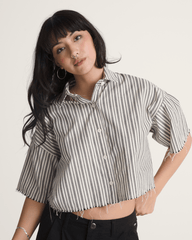Women Vans Crop Shirt in Black-White