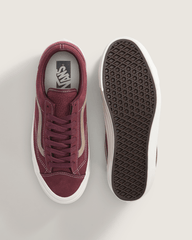 Men Vans Premium Old Skool Shoe in Port Royale Red