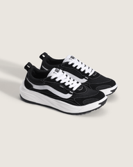Men Vans UltraRange Neo 2.0 Shoe in Black / White