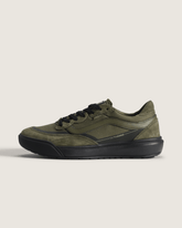 Men Vans UltraRange 2.0 Shoe in Mossy Olive / Black