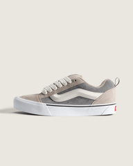 Men Vans Knu Skool Shoe in Frost Grey