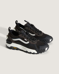 Men Vans Crosspath XC Shoe in Washed Black