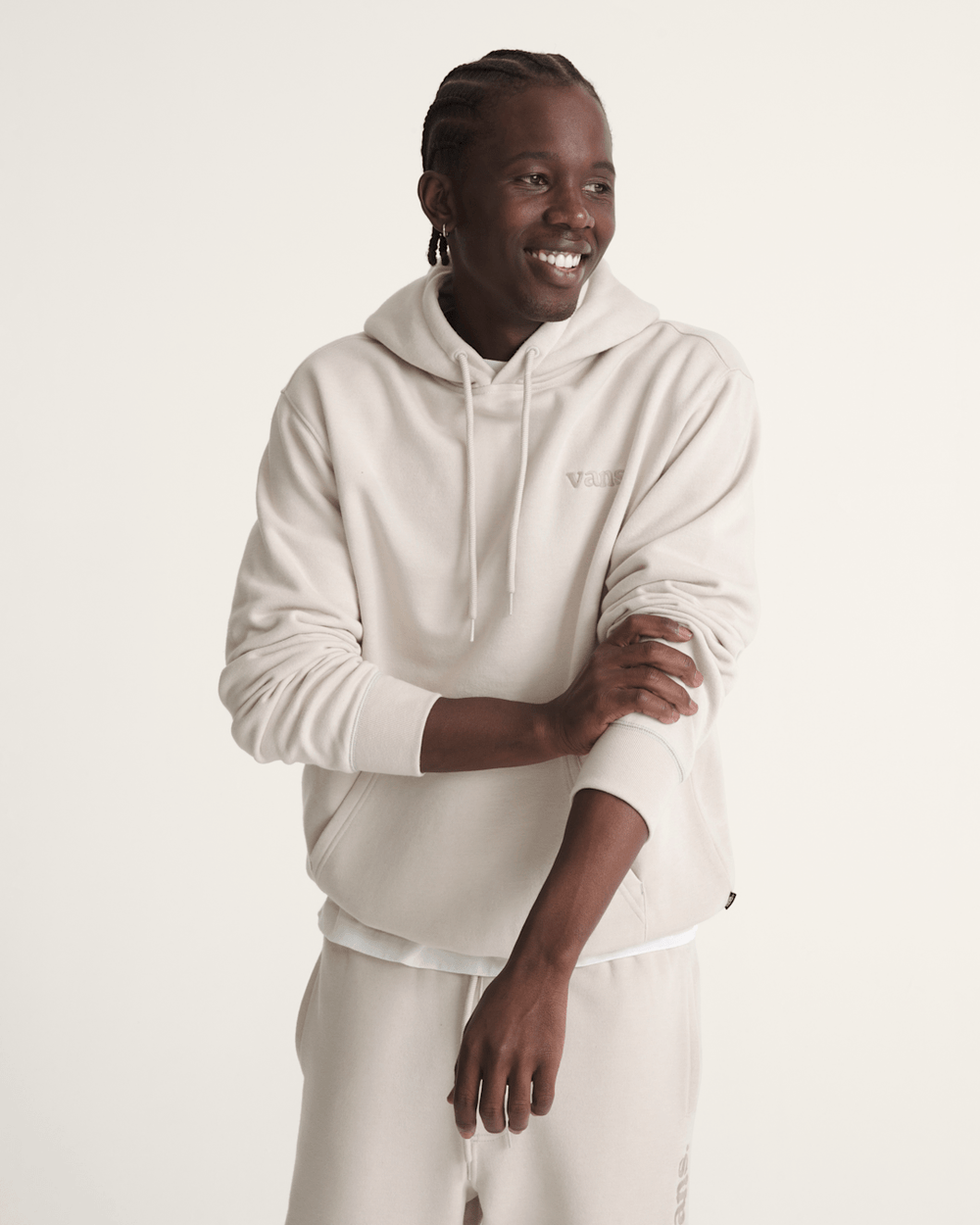 Men Vans Vans 66 Pullover Sweatshirt in Taupe Mist Grey