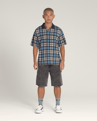 Men Vans Bellmoor Plaid Polo Shirt in Parisian Night Blue / London Fog Grey
