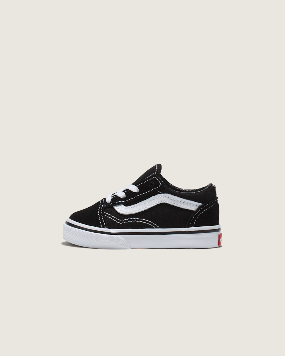 Kids Vans Toddler Old Skool Shoe in Black / True White