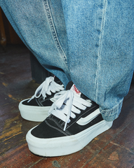 Sale Vans Knu Stack Shoe in Black / True White