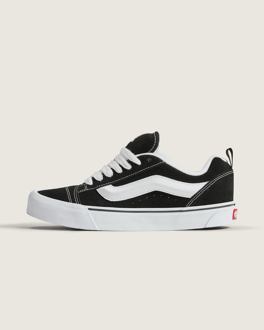 Women|Men Vans Knu Skool Shoe in Black / True White