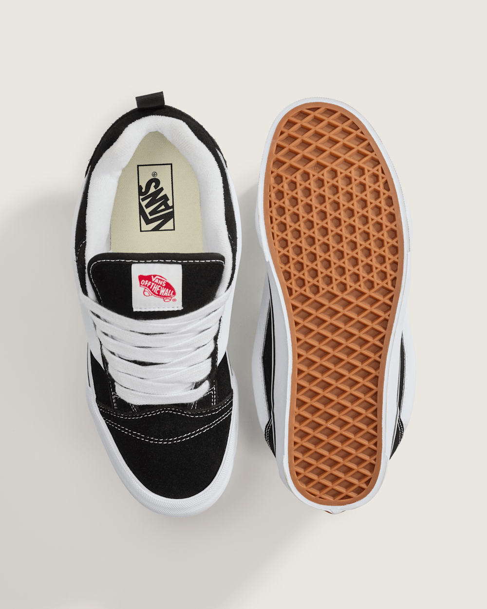 Women|Men Vans Knu Skool Shoe in Black / True White
