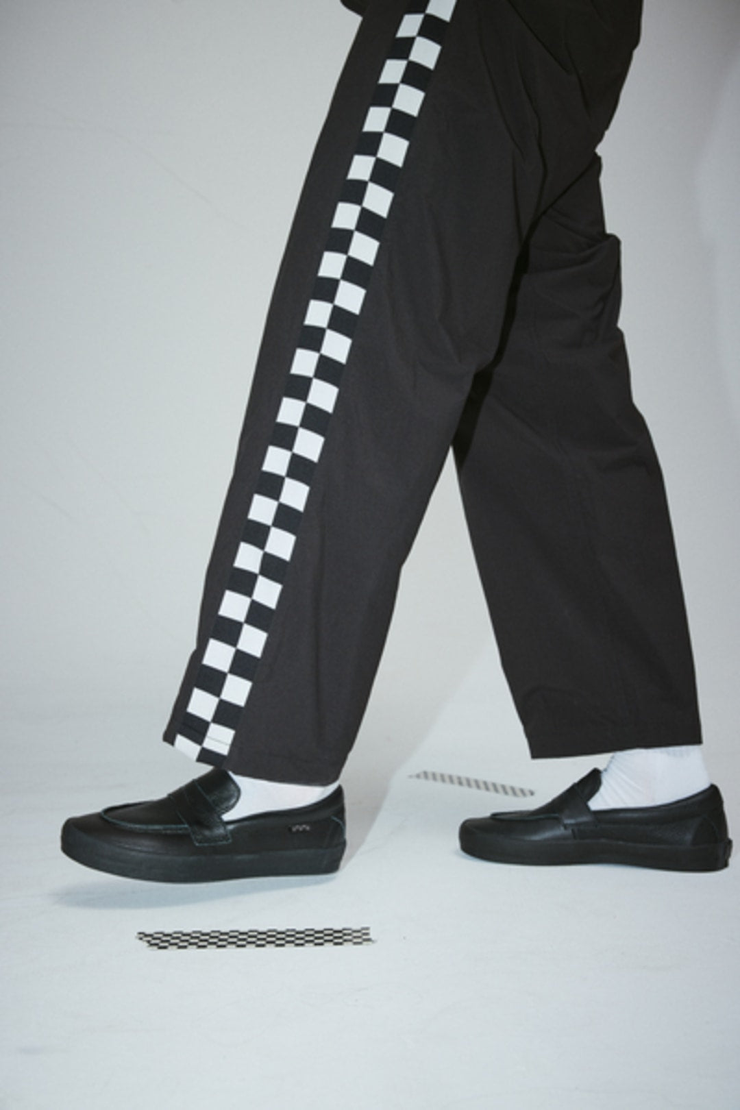 Women|Men Vans Skate Loafer Shoe in Black