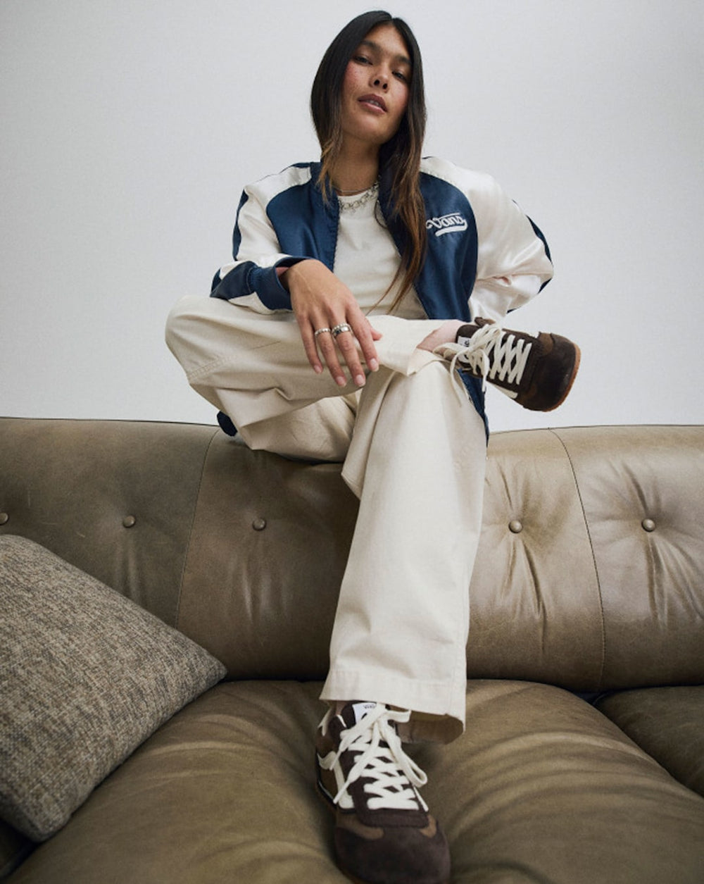 Women Vans Super Lowpro Shoe in Demitasse Brown
