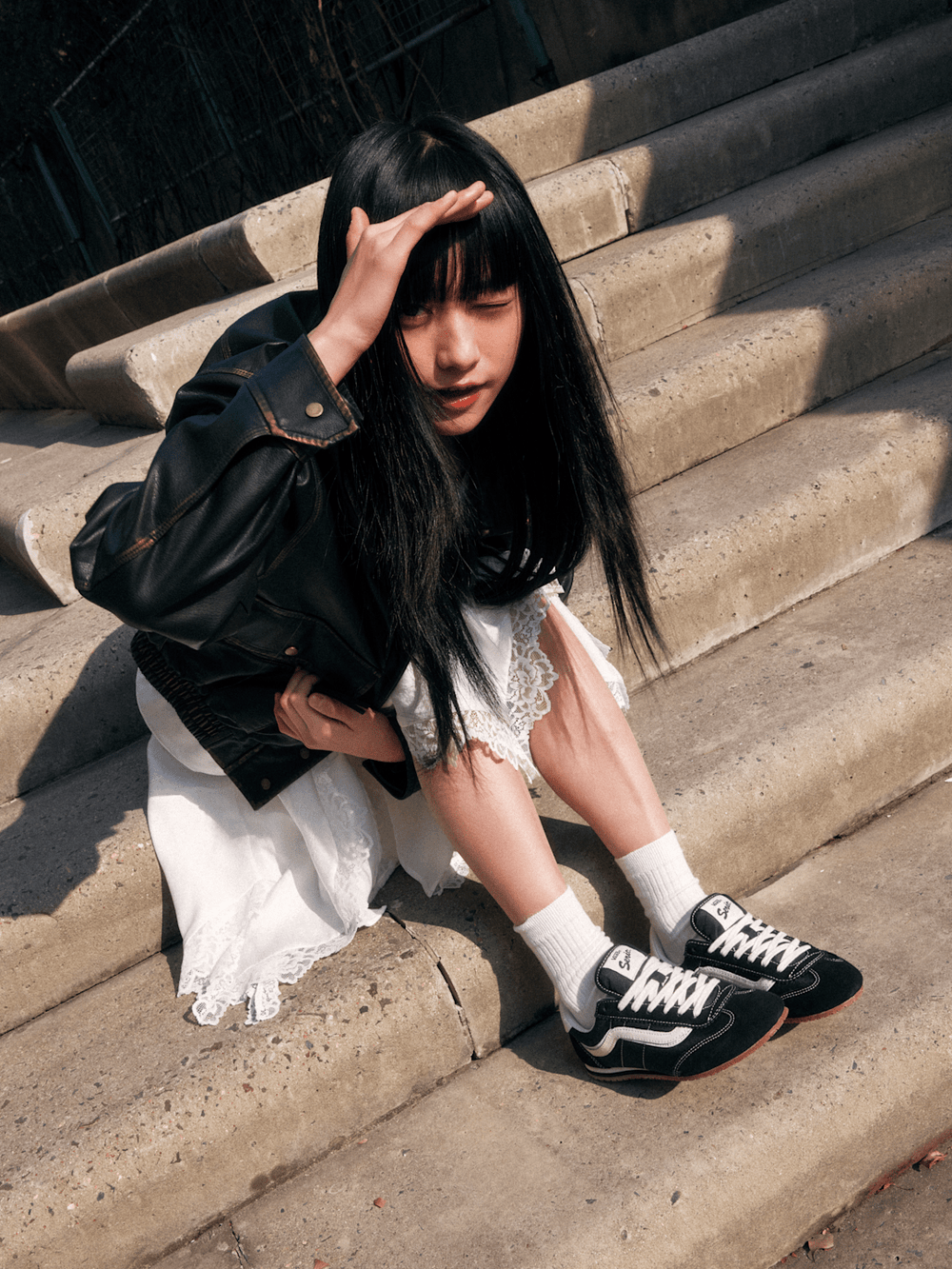 Women|Men Vans Super Lowpro Shoe in Black