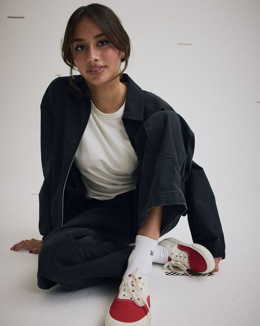 Women Vans Authentic Shoe in Racing Red