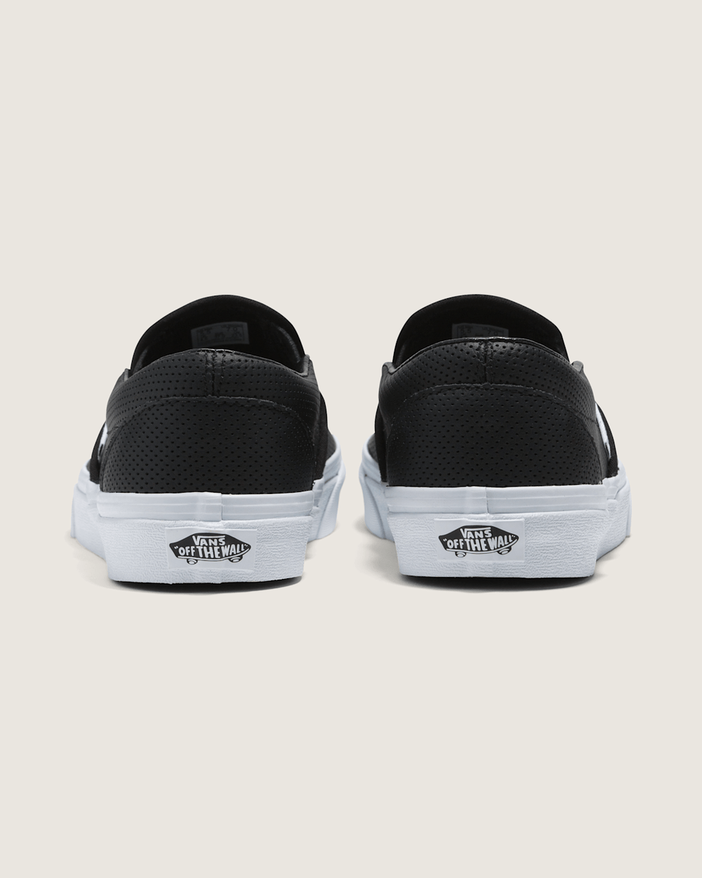 Women Vans Classic Slip-On Shoe in Black