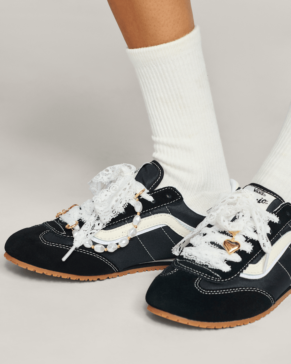 Women|Men Vans Vans Pearl and Lace Shoe Charm Set in White