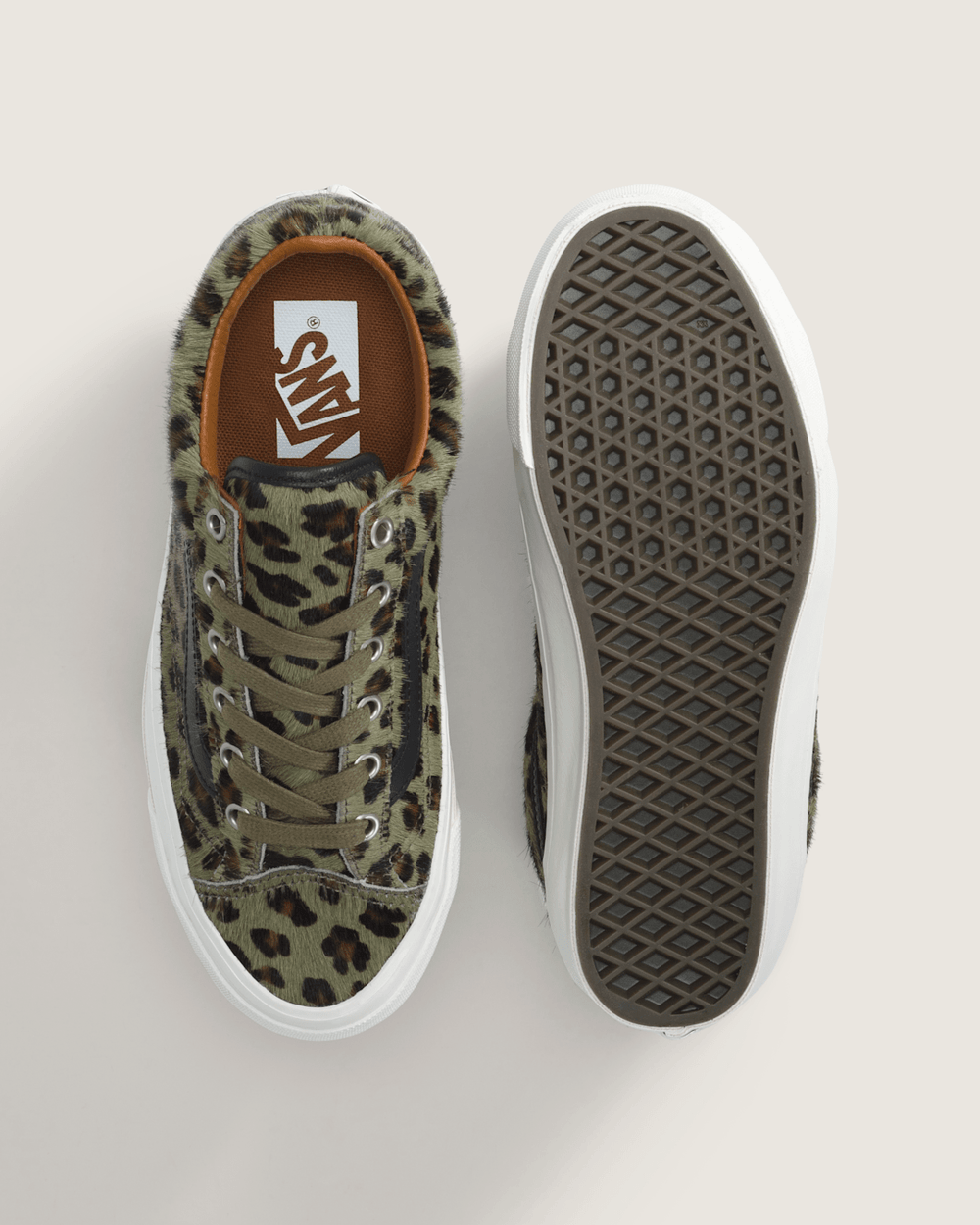 Women Vans Premium Old Skool 36 Shoe in Cheetah Olive Green