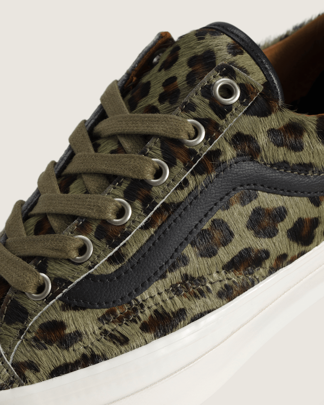 Women Vans Premium Old Skool 36 Shoe in Cheetah Olive Green