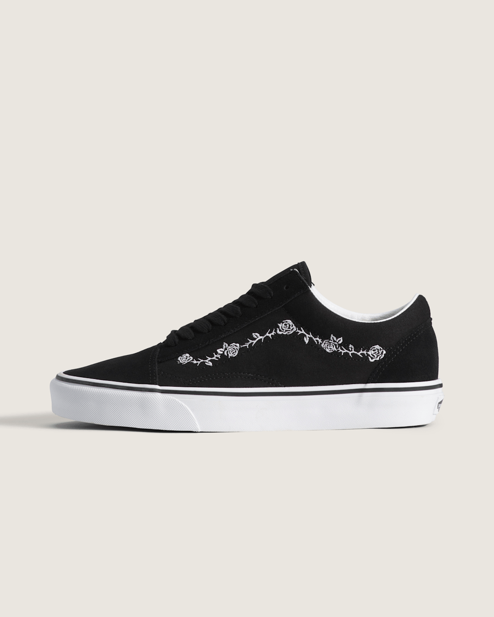 Women|Men Vans Old Skool Shoe in Black / White