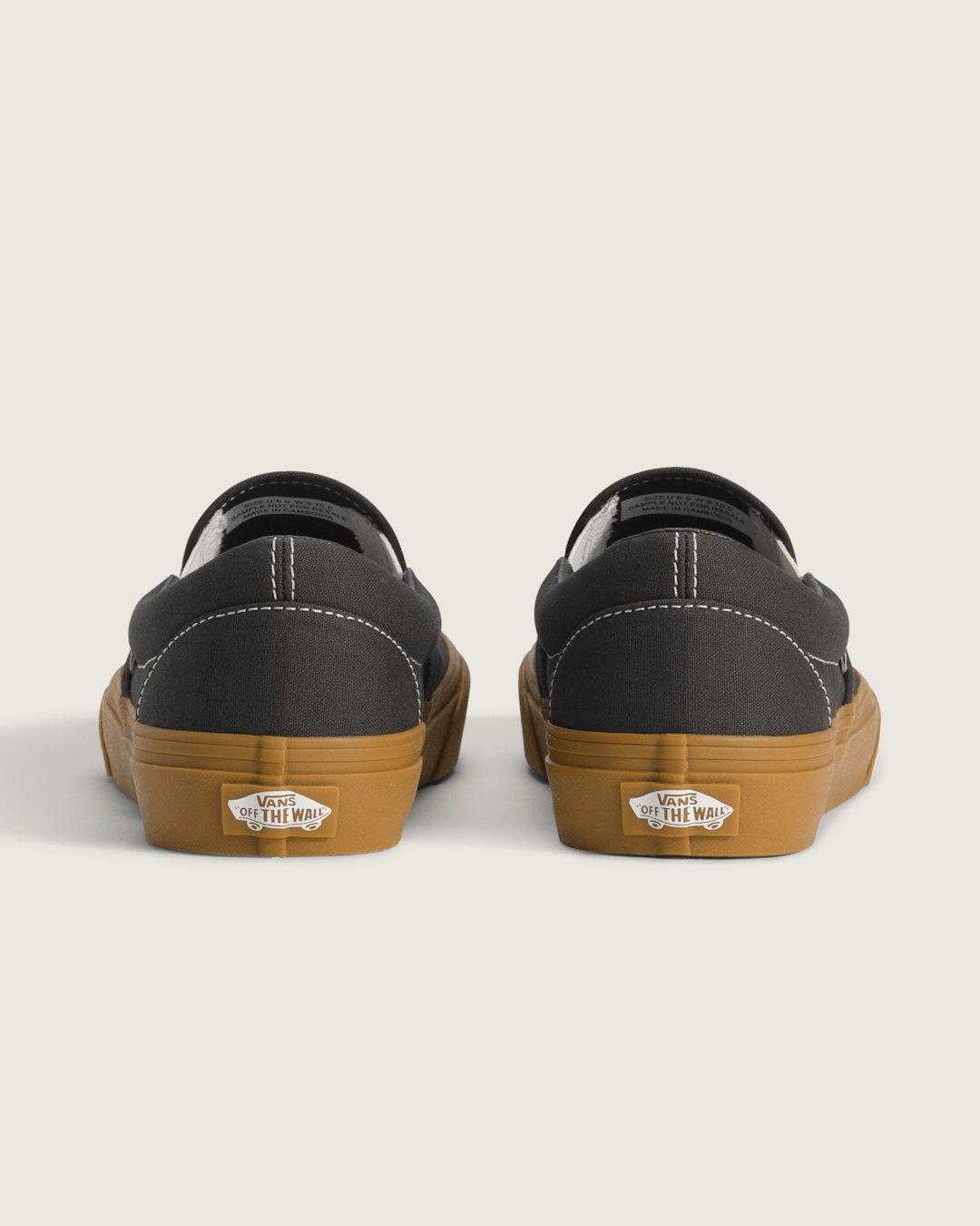 Women|Men Vans Classic Slip-On Shoe in Gum Faded Black