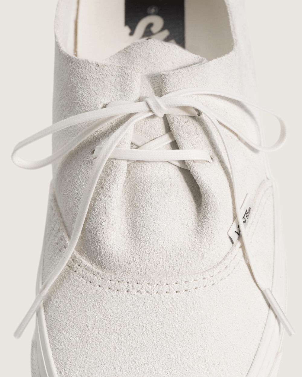 Women Vans Premium Authentic Ease Shoe in Blanc De Blanc White