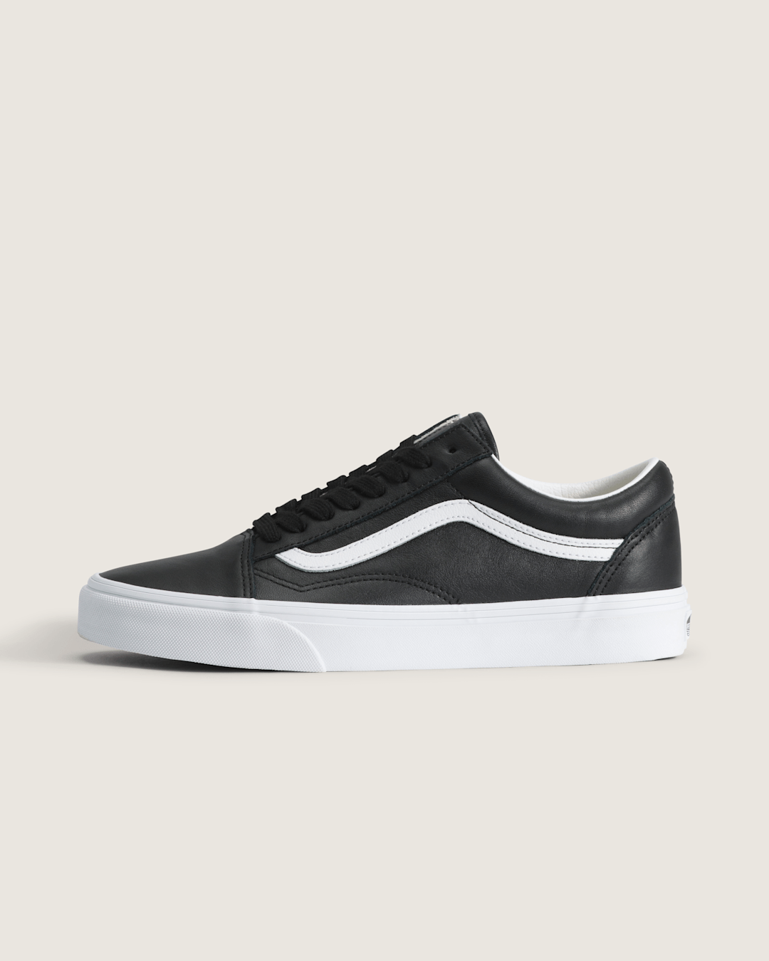Women|Men Vans Old Skool Shoe in Black / True White