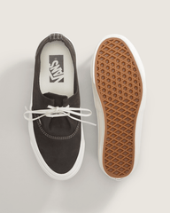 Women Vans Premium Authentic Ease Shoe in Faded Black