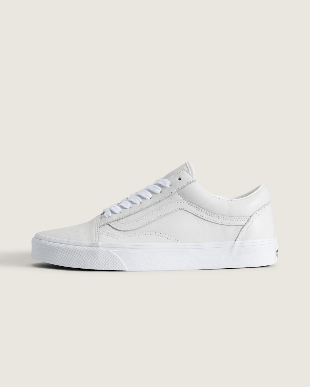 Women|Men Vans Old Skool Shoe in True White