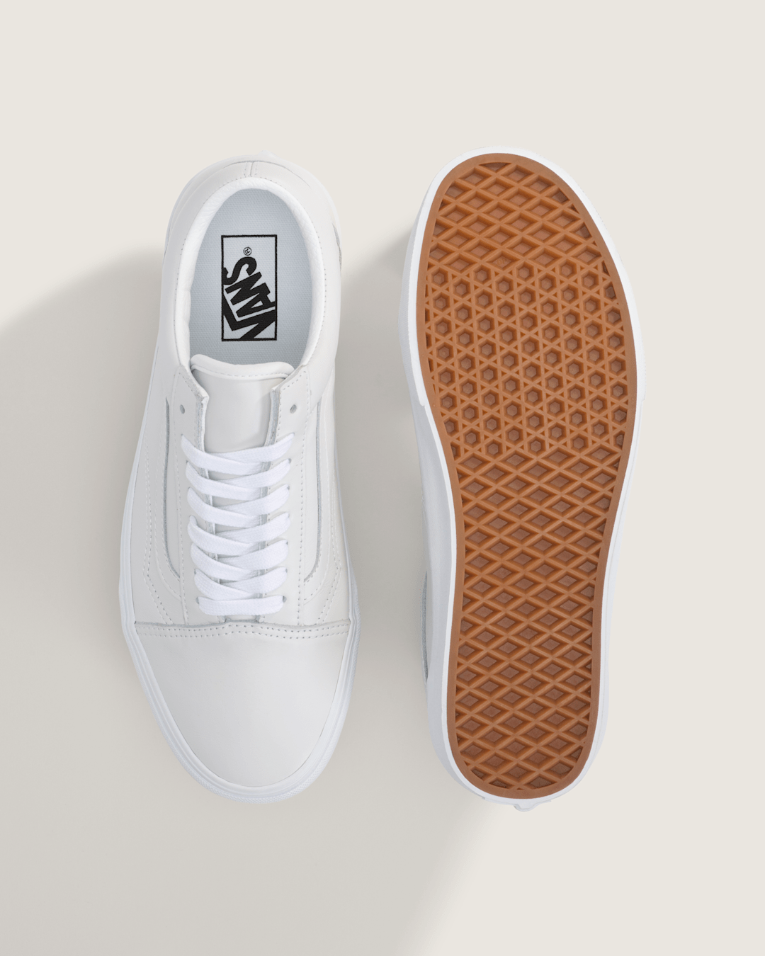 Women|Men Vans Old Skool Shoe in True White