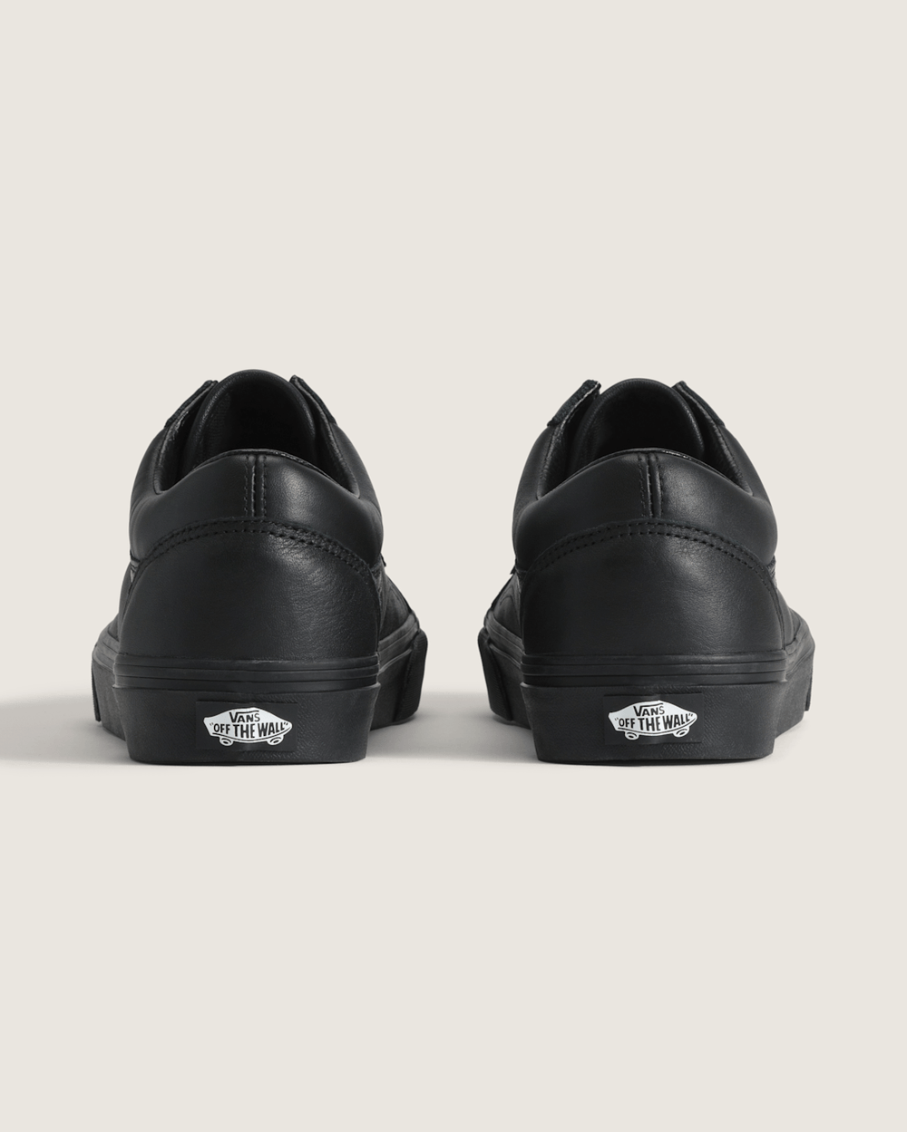 Women|Men Vans Old Skool Shoe in Blackout