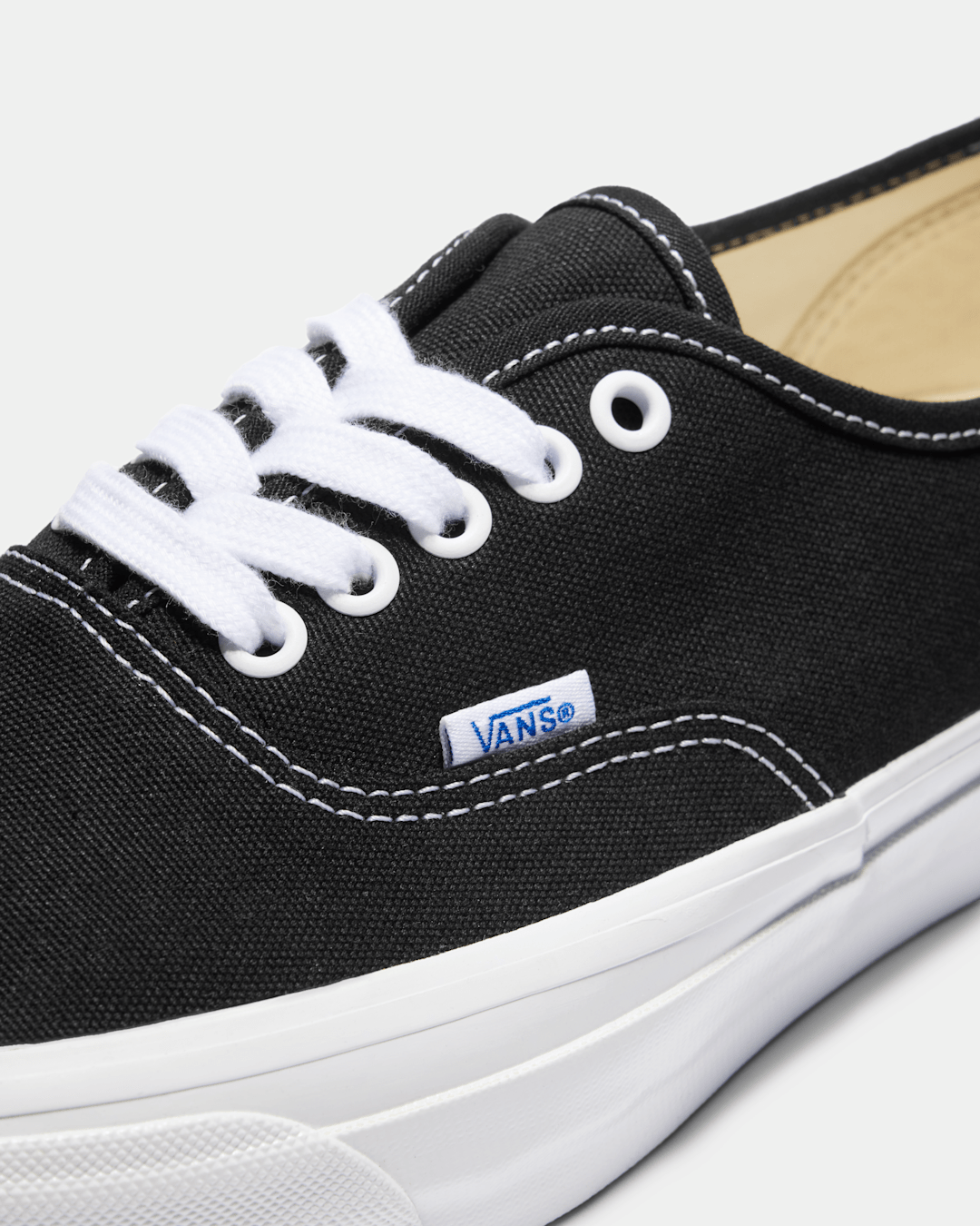Women|Men Vans Premium Authentic Shoe in Black / White