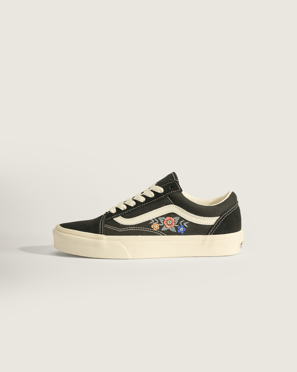 Women|Men Vans Old Skool Shoe in Black