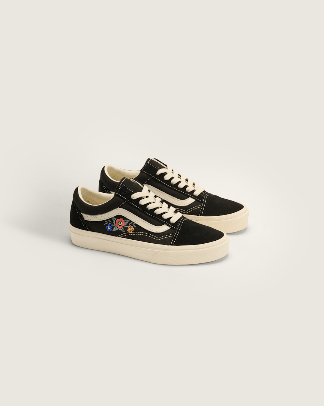 Women|Men Vans Old Skool Shoe in Black
