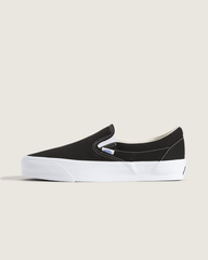 Women Vans Premium Slip-On Shoe in Black / White