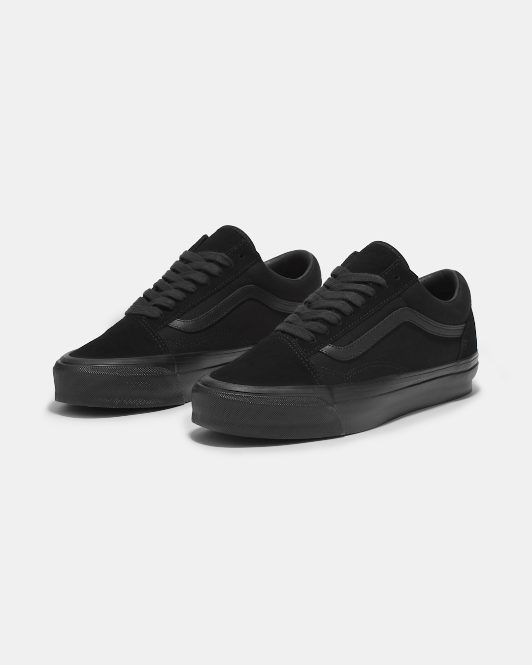 Women|Men Vans Premium Old Skool Shoe in Blackout