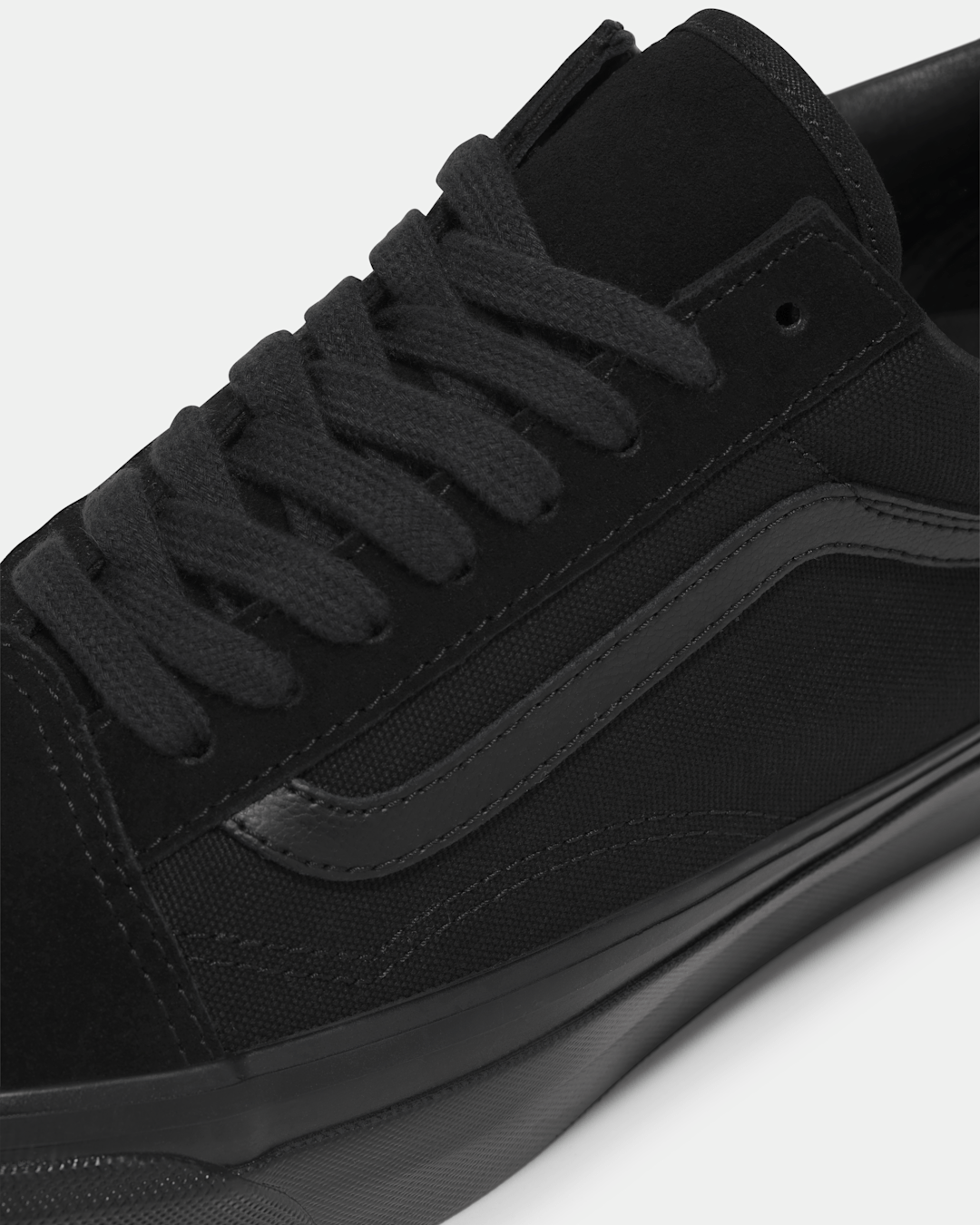 Women|Men Vans Premium Old Skool Shoe in Blackout