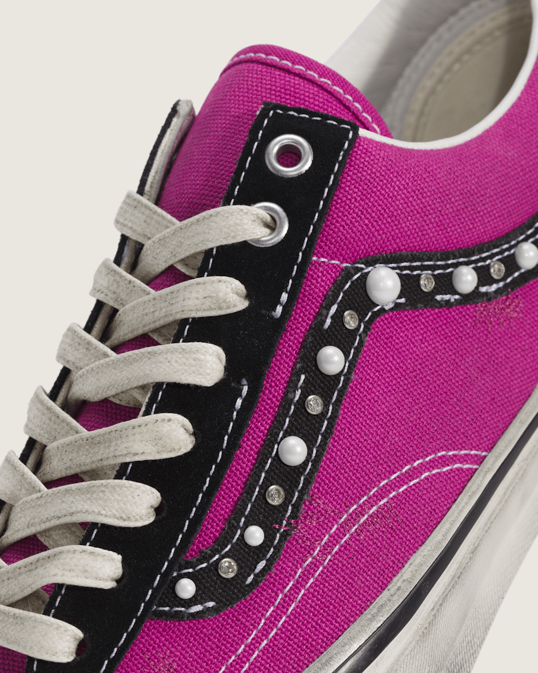 Women|Men Vans Premium Old Skool 36 Shoe in Fuchsia Red