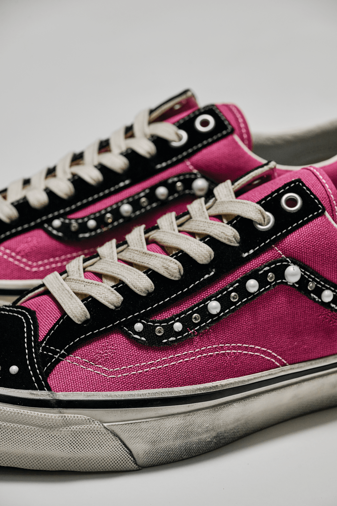 Women|Men Vans Premium Old Skool 36 Shoe in Fuchsia Red