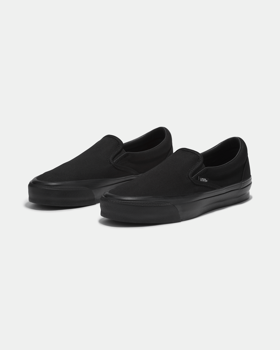 Women|Men Vans Premium Slip-On Shoe in Blackout