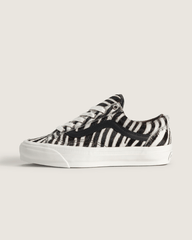 Women Vans Premium Old Skool 36 Shoe in Zebra Black / White