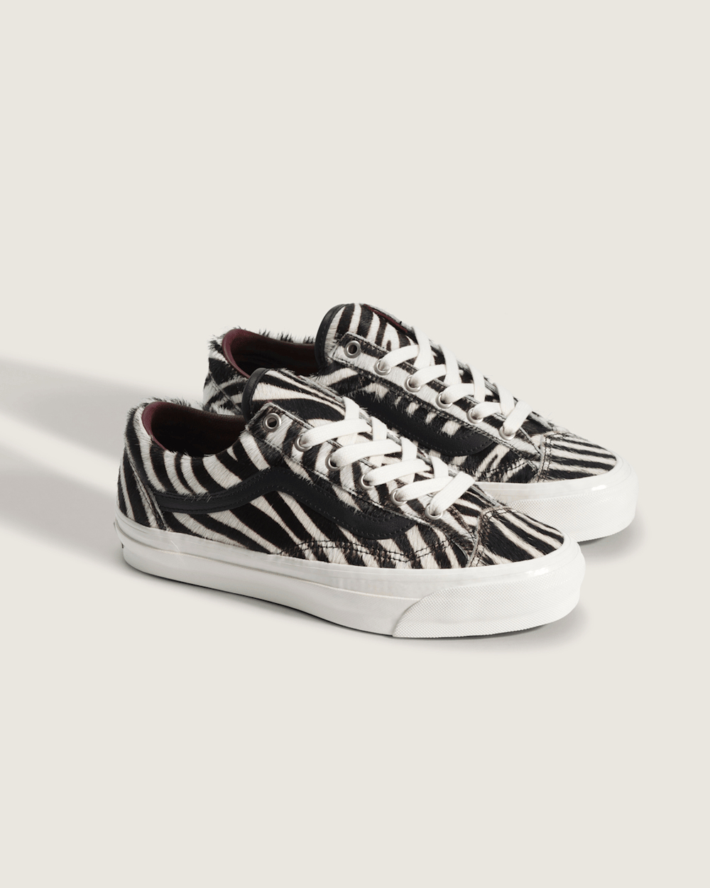Women Vans Premium Old Skool 36 Shoe in Zebra Black / White