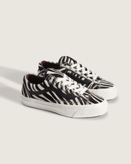 Women Vans Premium Old Skool 36 Shoe in Zebra Black / White
