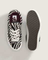 Women Vans Premium Old Skool 36 Shoe in Zebra Black / White