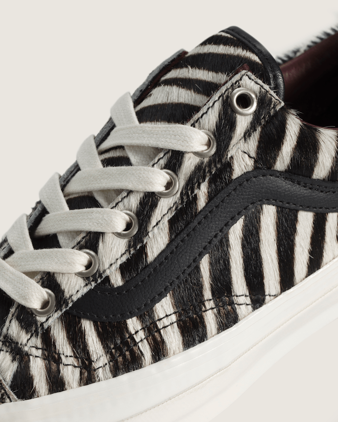 Women Vans Premium Old Skool 36 Shoe in Zebra Black / White