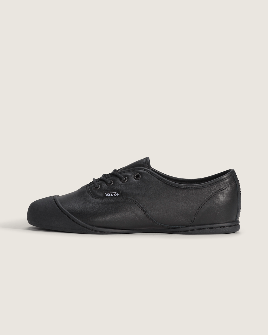 Women Vans OTW Authentic Prima in Blackout