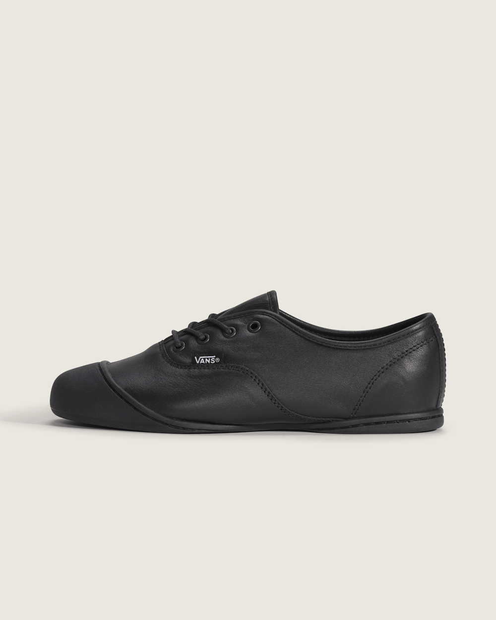 Women Vans OTW Authentic Prima in Blackout
