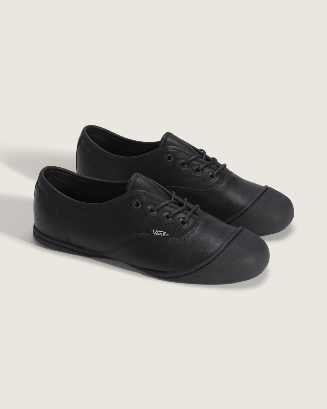 Women Vans OTW Authentic Prima in Blackout