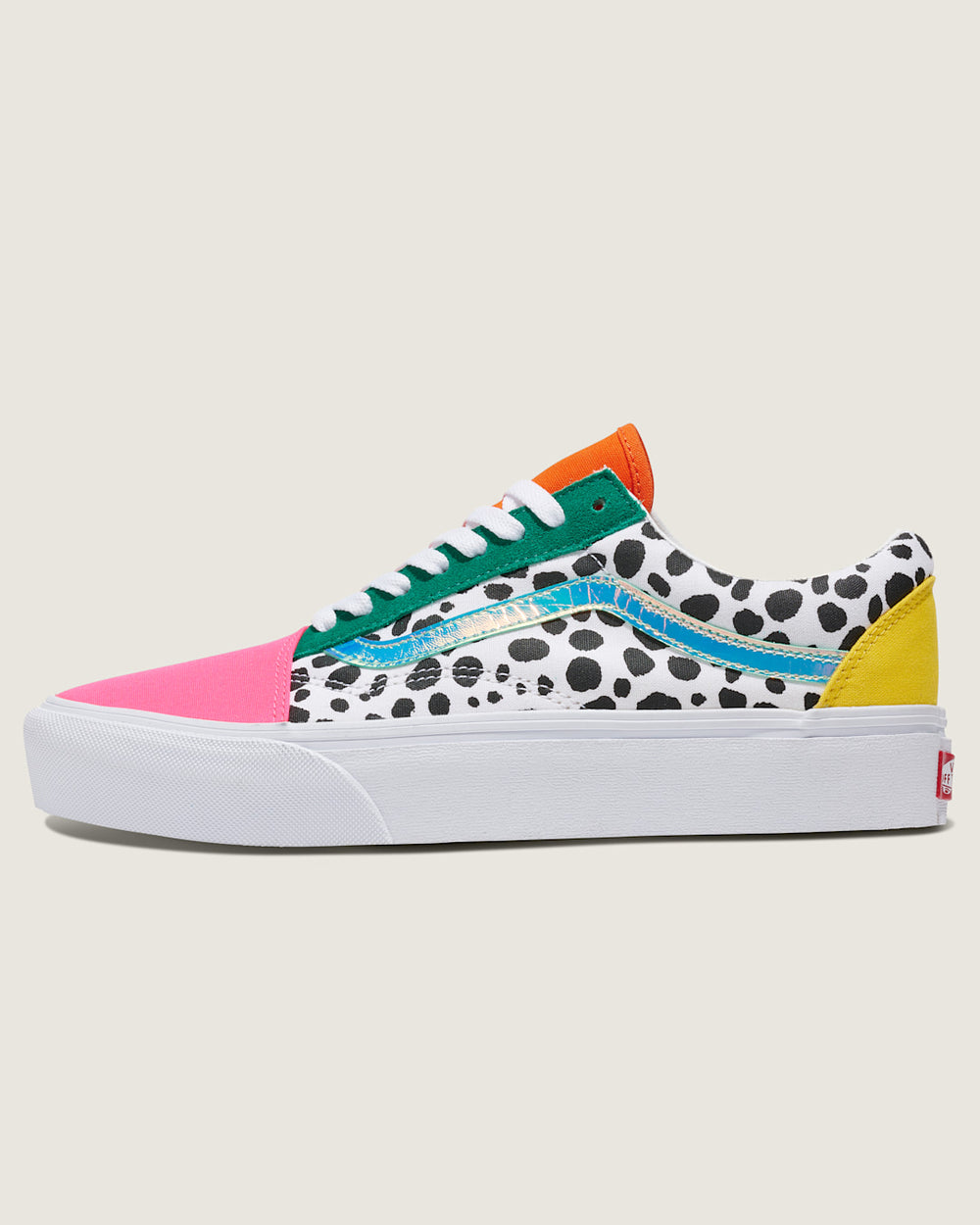Women Vans Customs Old Skool Platform Shoe in Pink / White / Black