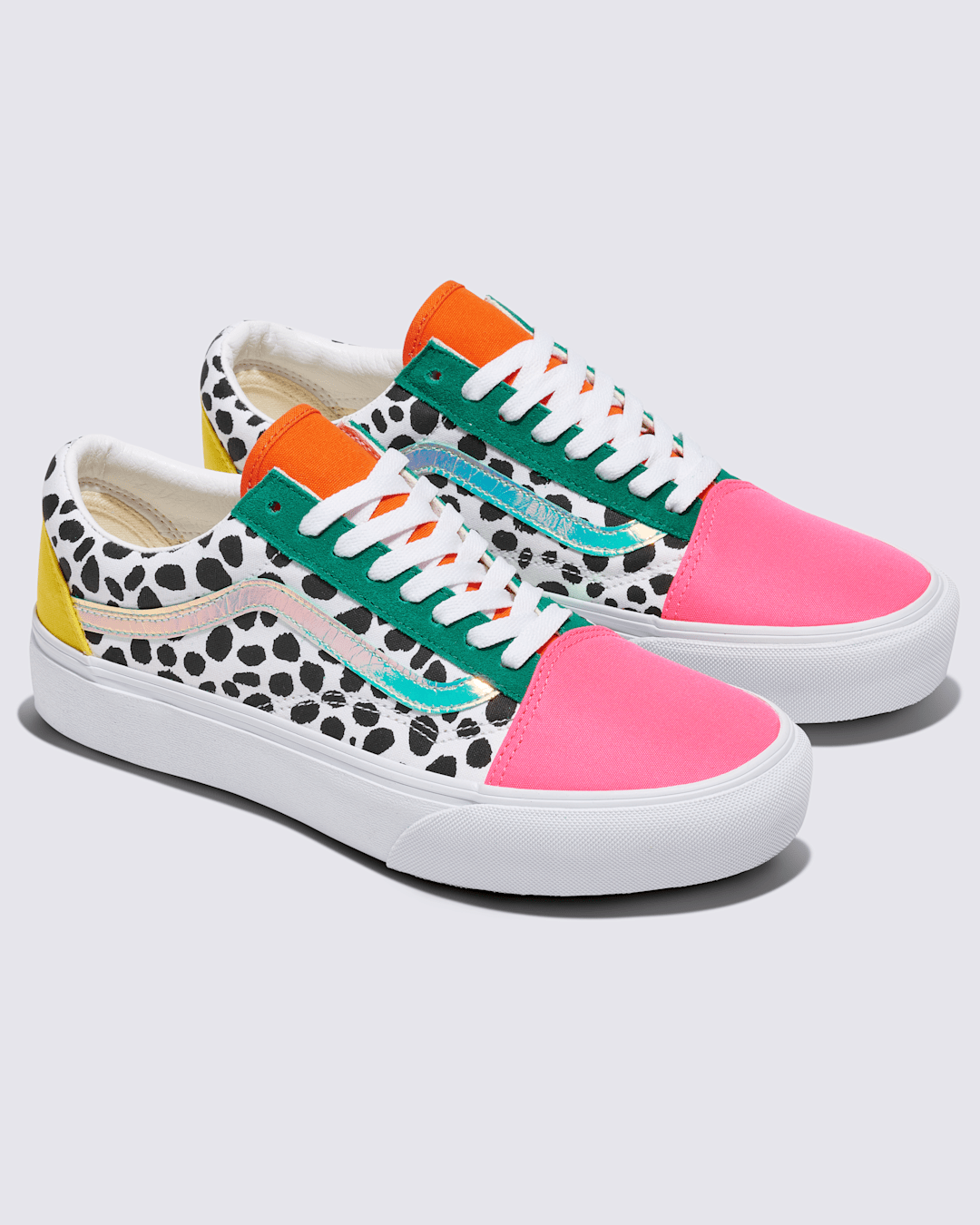 Women Vans Customs Old Skool Platform Shoe in Pink / White / Black
