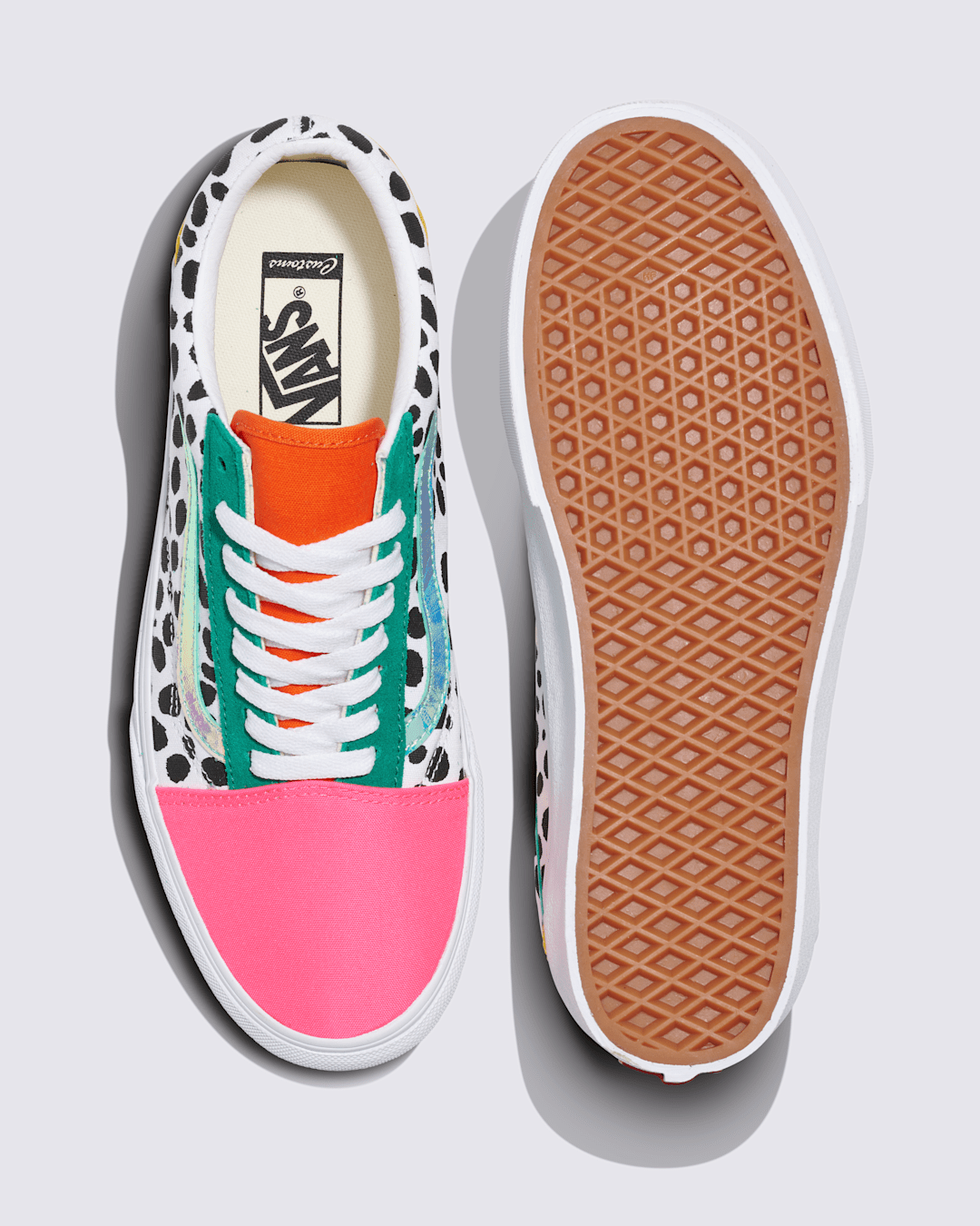 Women Vans Customs Old Skool Platform Shoe in Pink / White / Black